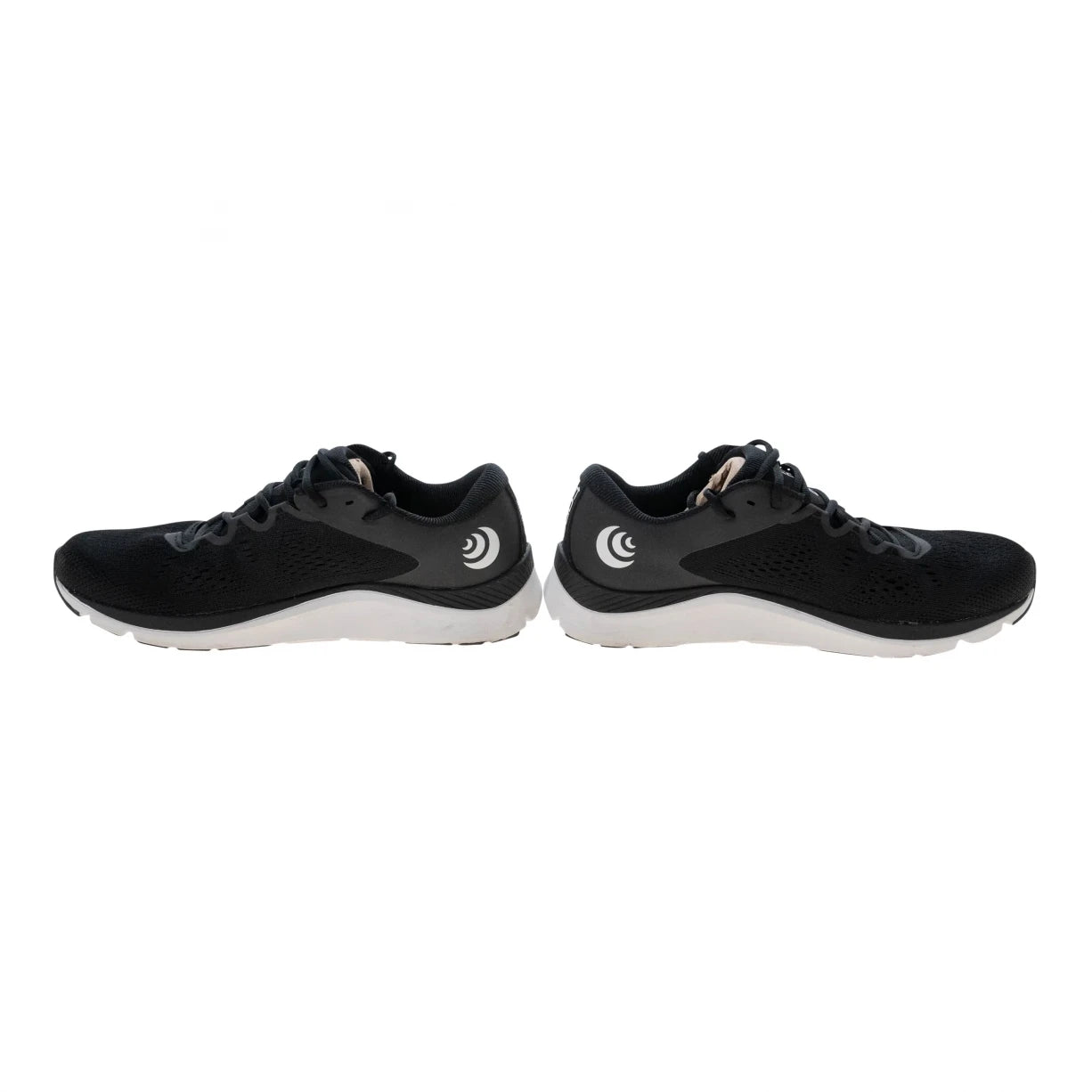 8Black/White