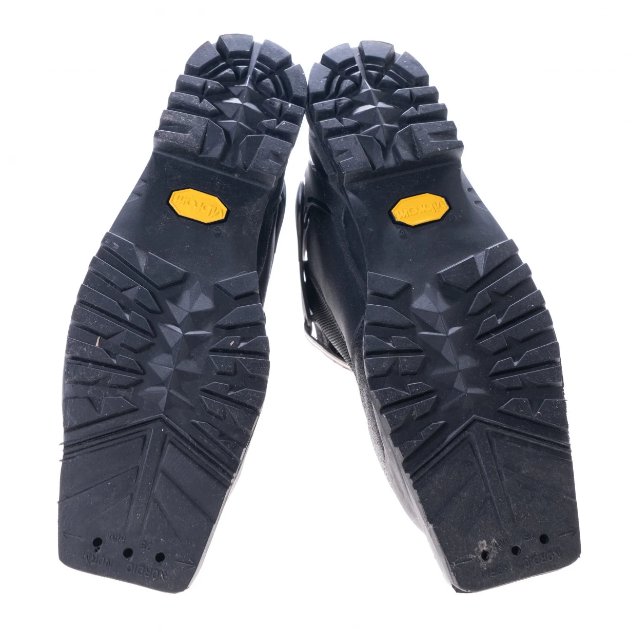 47Black