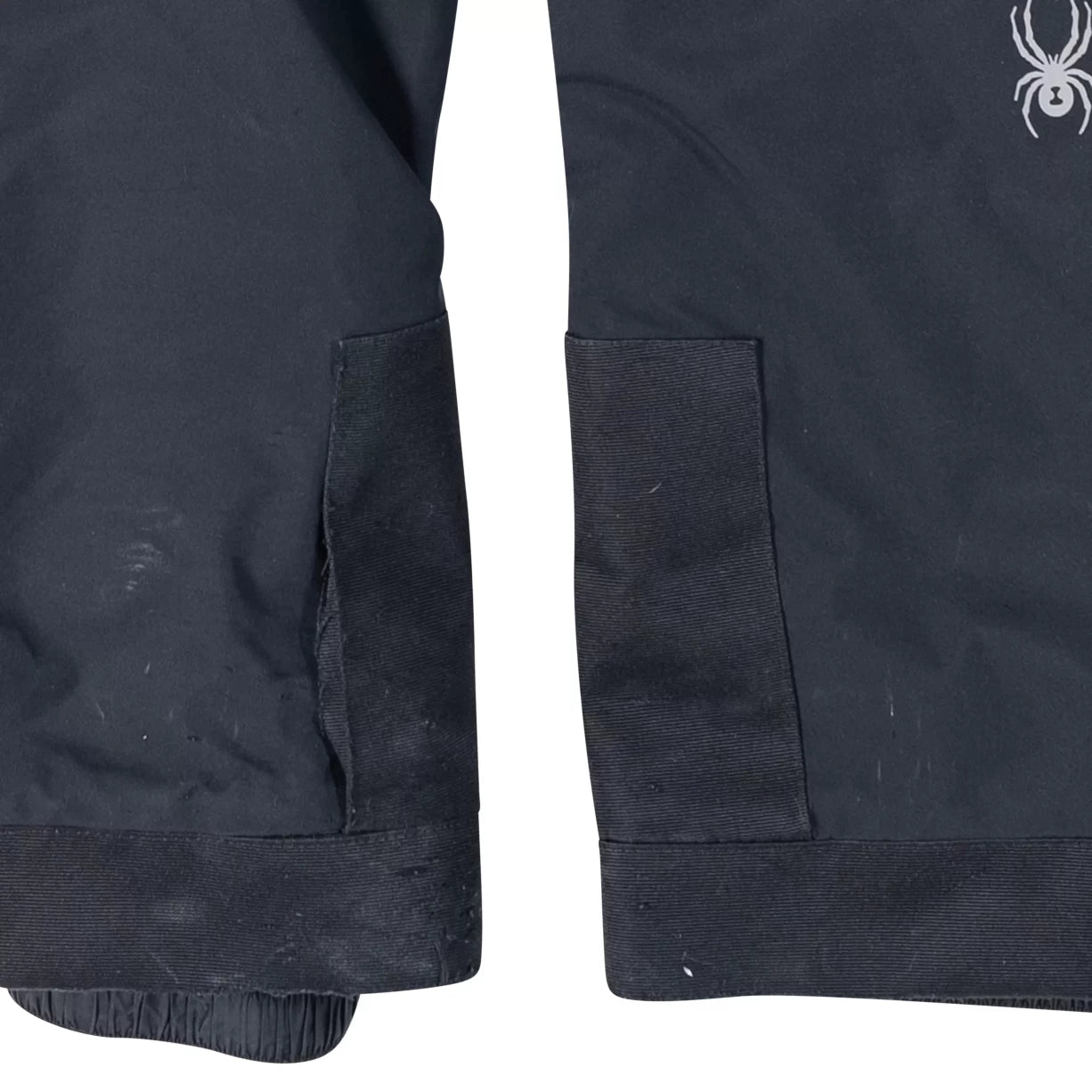 16Black