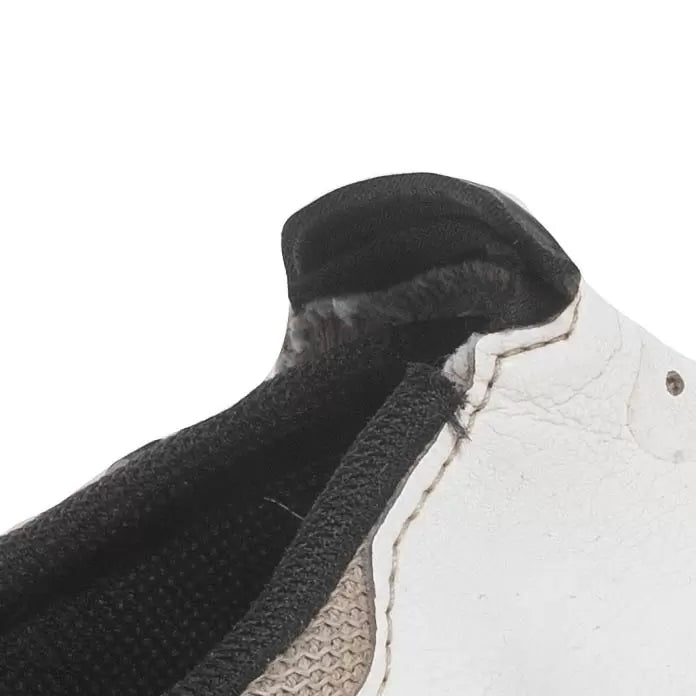 42White/Black