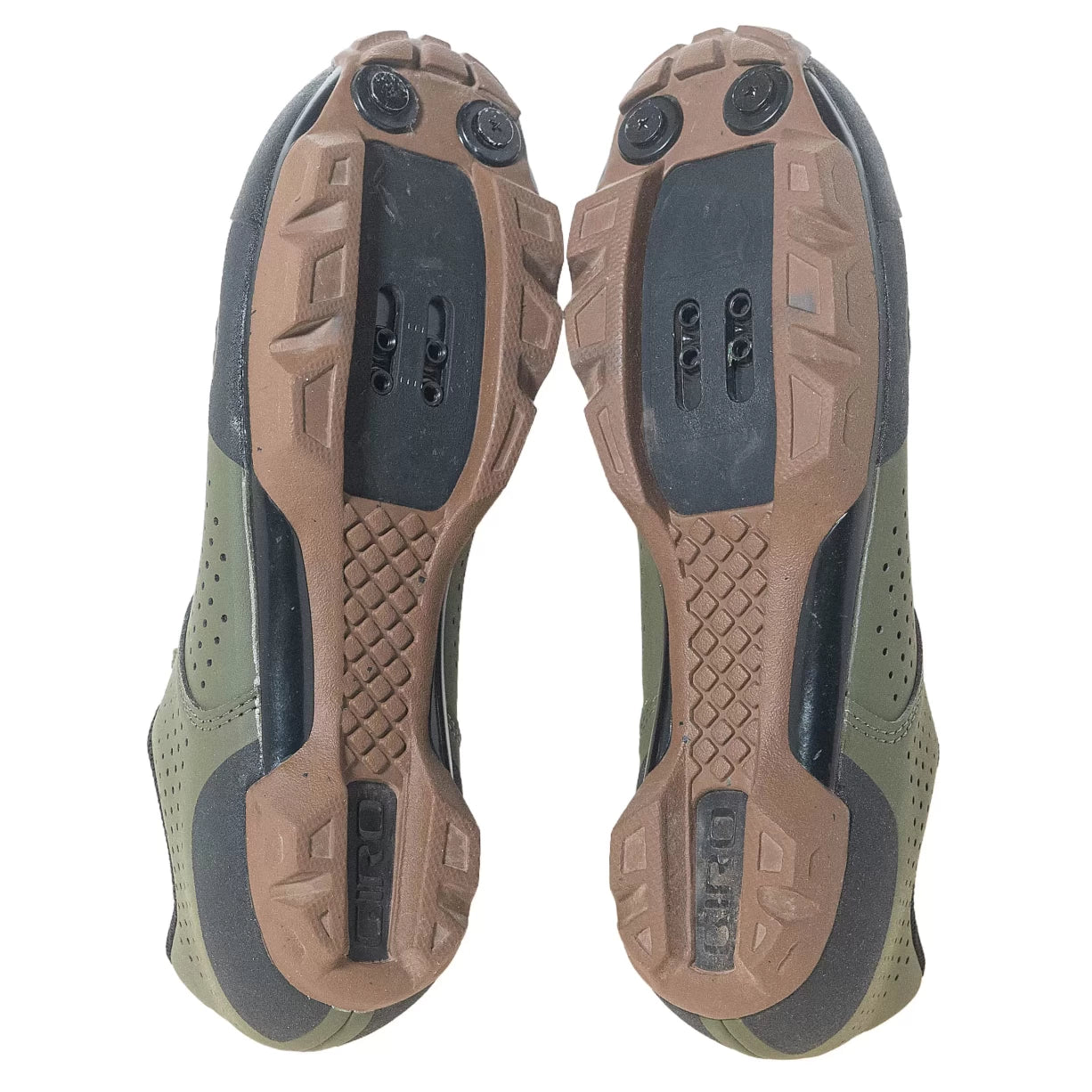 39.0Olive
