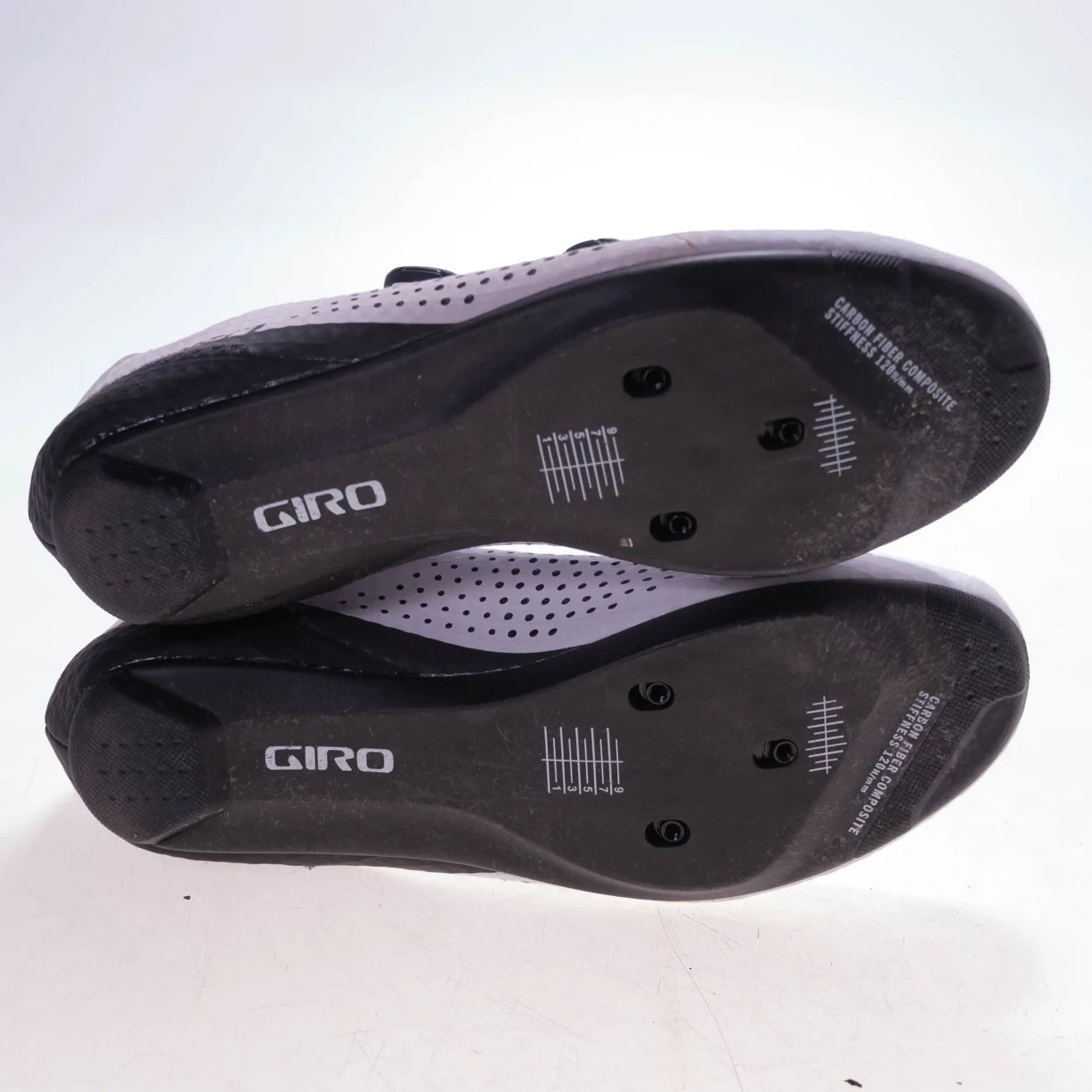 8.5White/Black