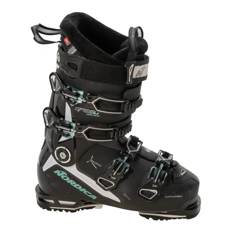 25/25.5Black/Mint