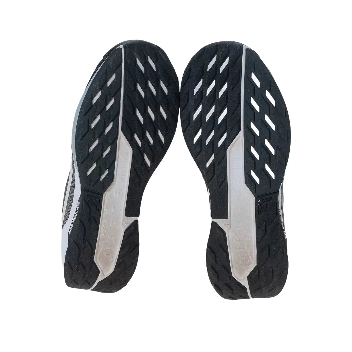 11Black/White