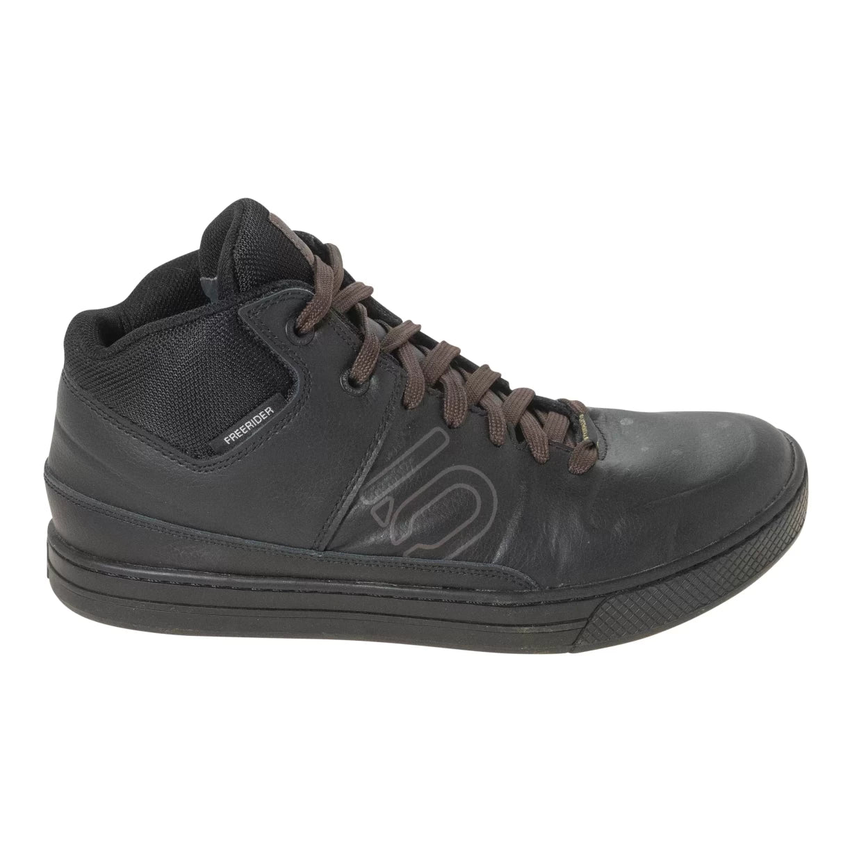 11Black/Brown