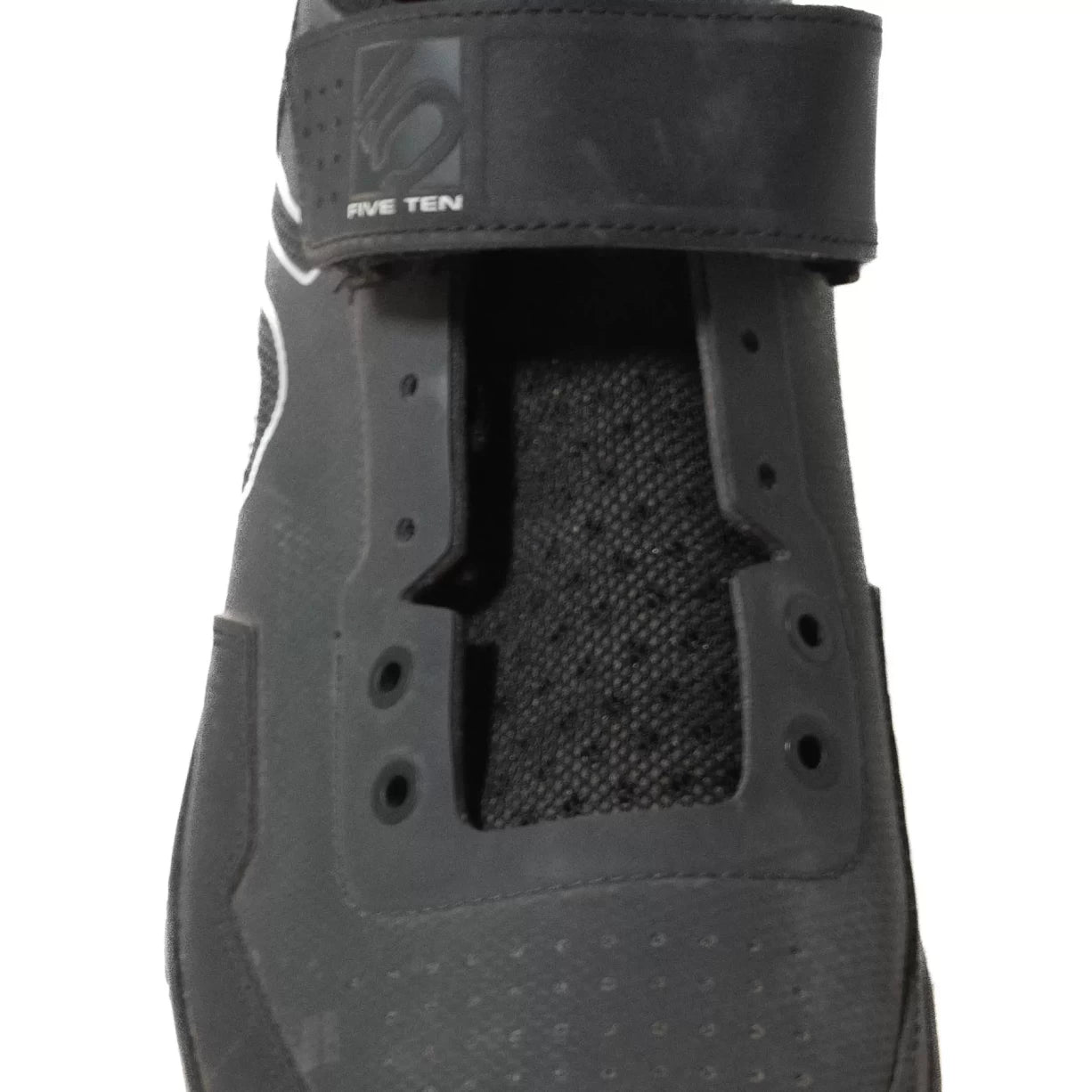 13Black