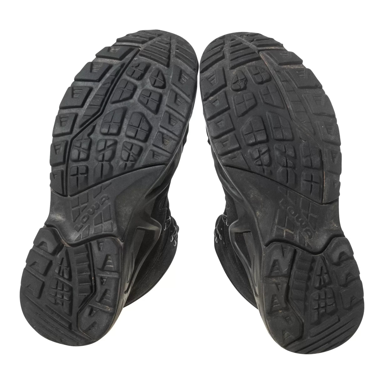 12Black/Black